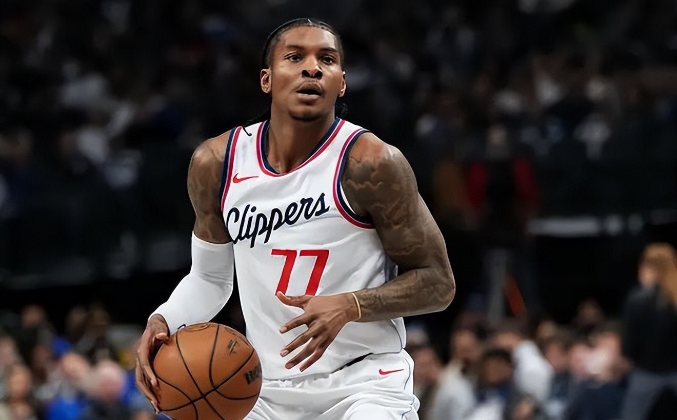 九游体育-洛杉矶快船训练开放日，窗口期队长鼓劲引欢呼，德甲在即，医务组通报恢复的简单介绍